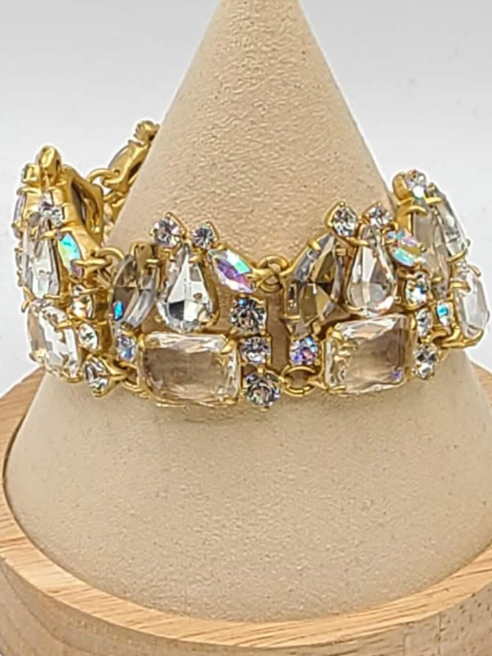 J Crew Large Clear Crystal Gold Tone Bracelet Stunning NWOT